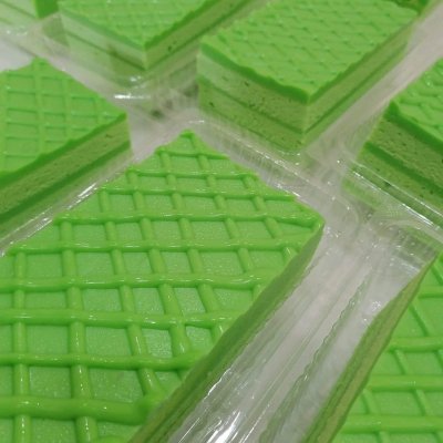 Pandan layer cake